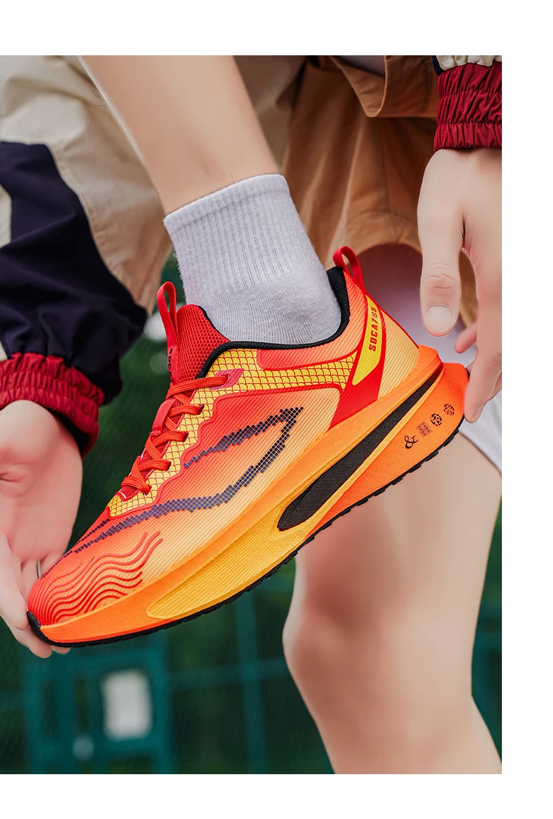 Running Shoes Carbon Board Speciality Marathon Men Sports Breathable Lightweight Women’s Comfortable Athletic Nonskid Sneakers