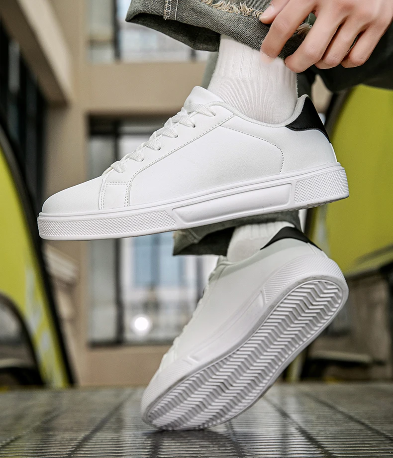 Business Casual Men’s Shoes Soft Women Shoes Comfortable Casual PU Leather Shoes for Men Autumn Solid White Men Sneakers