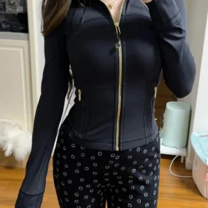 Women’s Yoga Short Sports Jacket with Gold Zipper – Slim Fit Gym Workout Jacket
