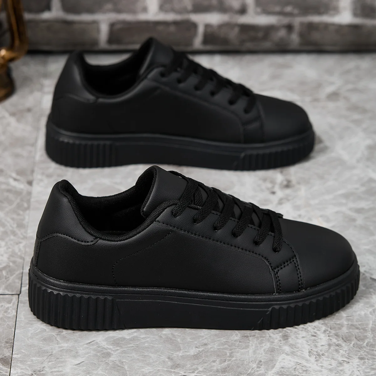 2024 New Men’s Sneakers White Casual Shoes Fashion Couple Women Platform Flats All Matching Walking Sneakers for Men Board Shoes